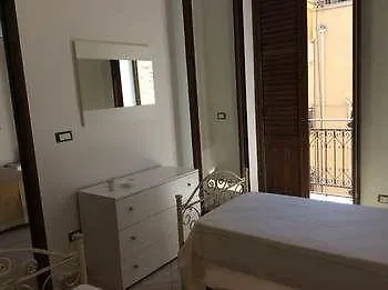 Case Corona Hotel Santa Flavia