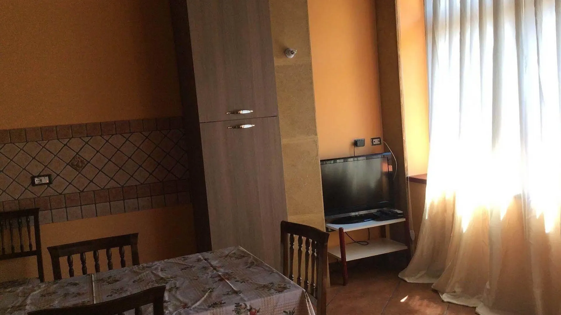 Case Corona Hotel Santa Flavia